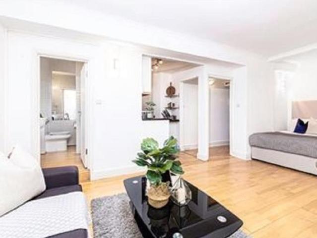 House for rent in Mayfair, Greater London