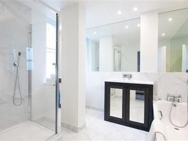 House for rent in Mayfair, Greater London
