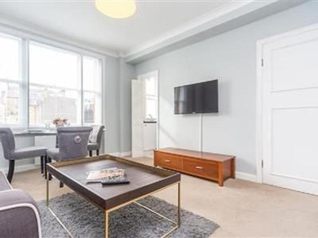 Apartment for rent in Mayfair, Greater London