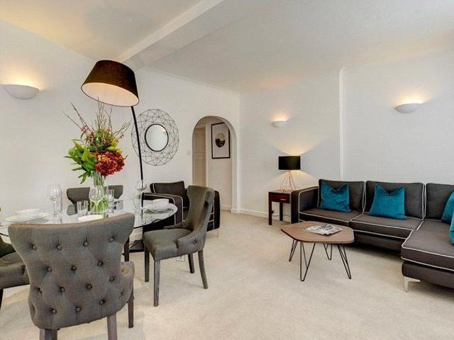 Apartment for rent in Mayfair, Greater London