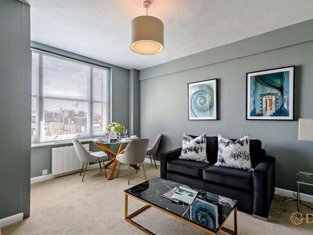 Apartment for rent in Mayfair, Greater London