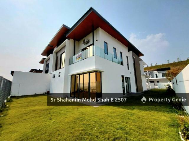 Residential House for sale in Sendayan Village, Negeri Sembilan