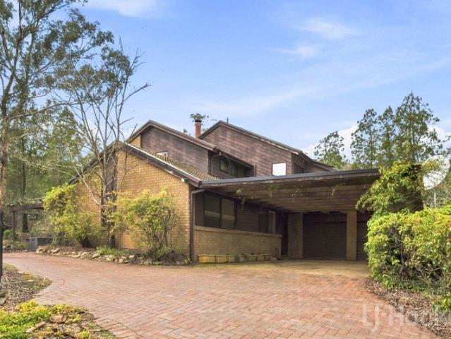 Cottage for sale in Queanbeyan, New South Wales