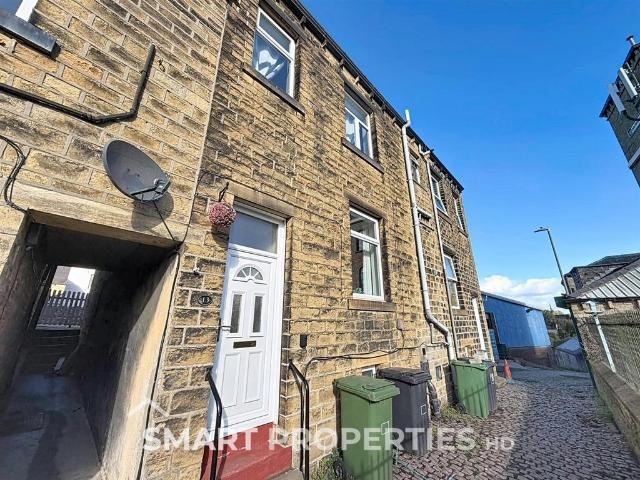 House for rent in Huddersfield, Kirklees