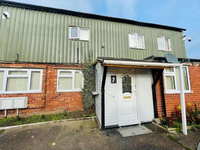 Apartment for rent in Black Lake, Hill Top