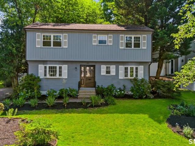 House for sale in Cos Cob, Connecticut