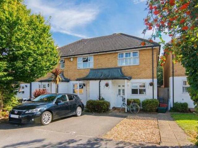 House for sale in Isleworth, Greater London
