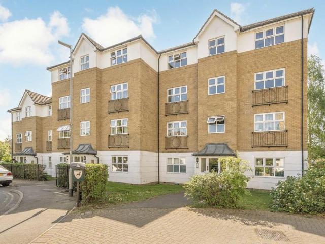 Apartment for rent in London Borough of Hounslow, Greater London