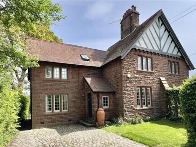 House for sale in Birkenhead, Liverpool City Region