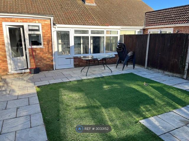 House for rent in Herne and Broomfield, The Bridge