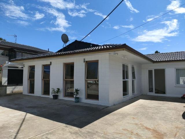Apartment for rent in Wairau Valley