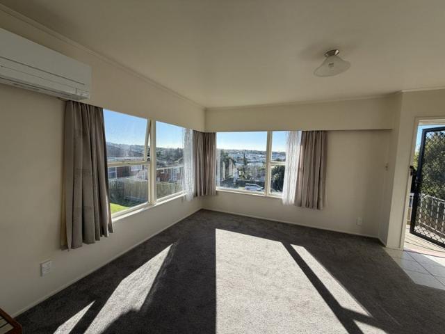 House for rent in Wairau Valley