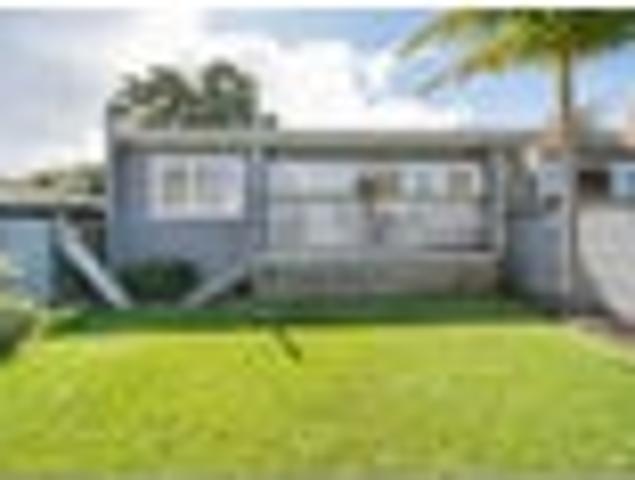 Apartment for rent in Hillcrest, Kaipātiki