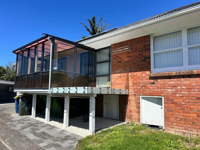 Apartment for rent in Northcote, Kaipātiki