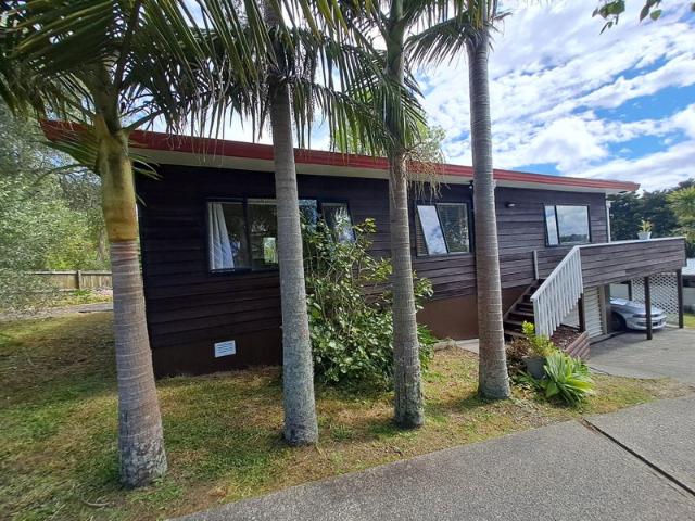 House for rent in Glenfield, Kaipātiki