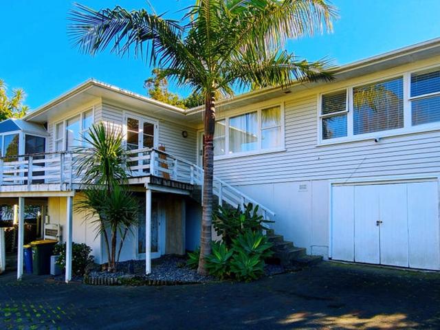 House for rent in Wairau Valley