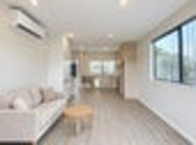 Townhouse for rent in Northcote, Kaipātiki