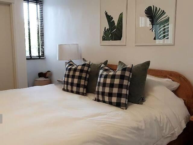 Condominium for sale in Bukit Timah, 23 North West