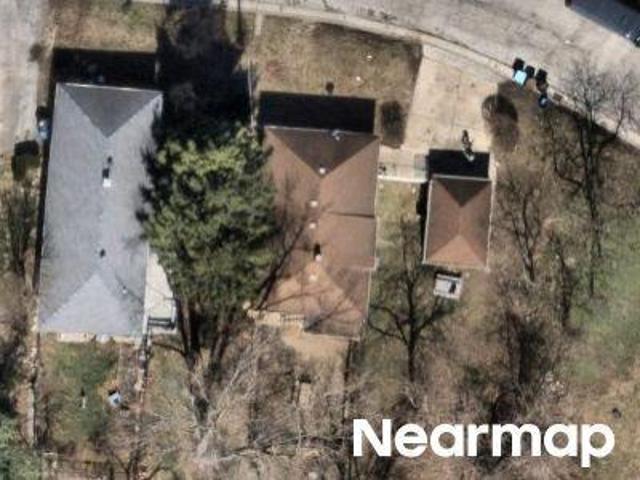 House for sale in Alton, Illinois