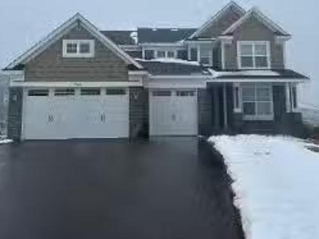 House for sale in Lakeville