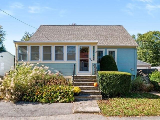 House for sale in Rial Side, Beverly