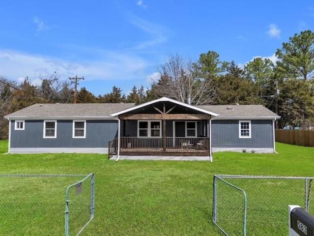 House for sale in Gordonville, Texas