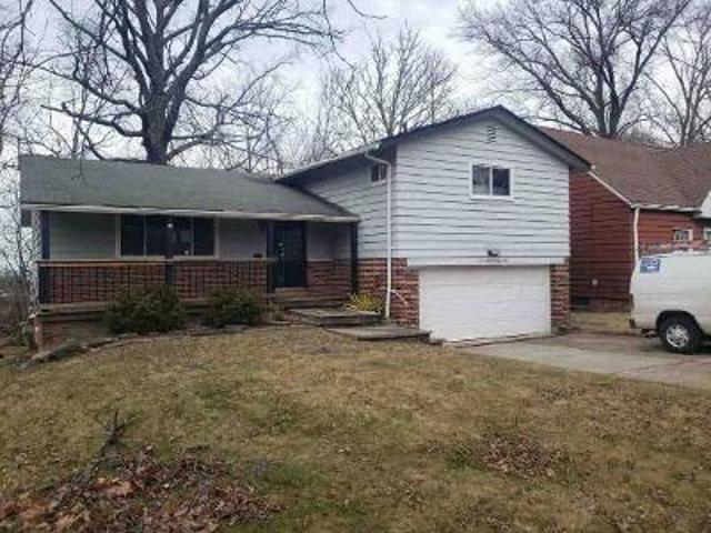 House for sale in Euclid