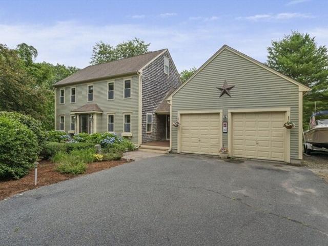 House for sale in Kingston, Massachusetts