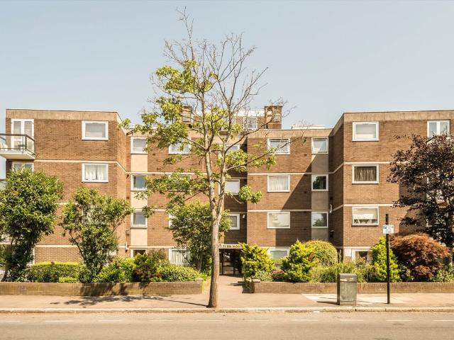 Apartment for rent in London Borough of Ealing, Park Royal