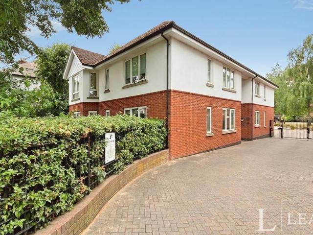 Apartment for rent in South Woodford, Greater London