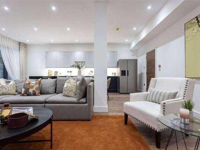 Apartment for rent in London Borough of Ealing, Greater London