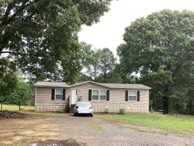 House for sale in Elmore, Alabama