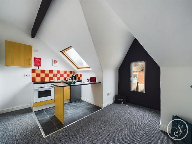 Apartment for rent in Chapeltown, West Yorkshire