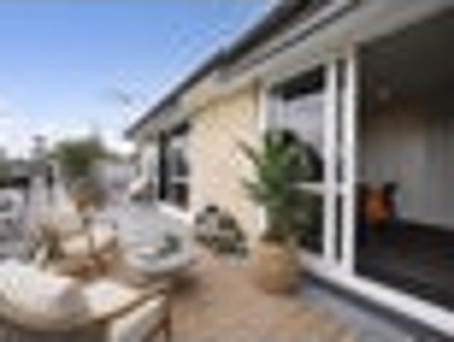 House for sale in Wairau Valley