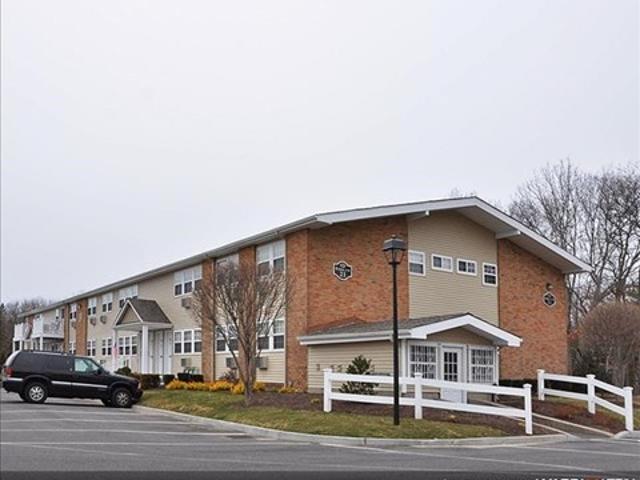 Apartment for rent in Holbrook