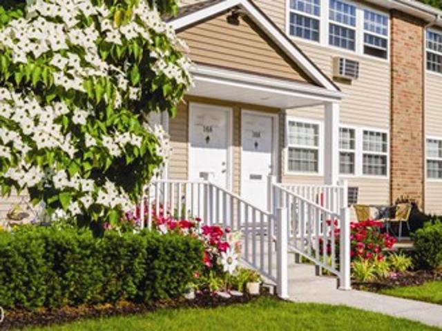 Apartment for rent in Holbrook