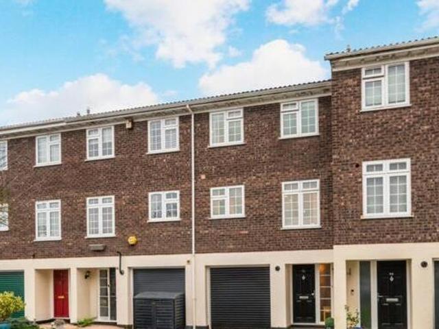 House for sale in Weybridge, Elmbridge