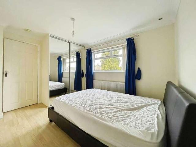 House for rent in Wexham Court, Slough