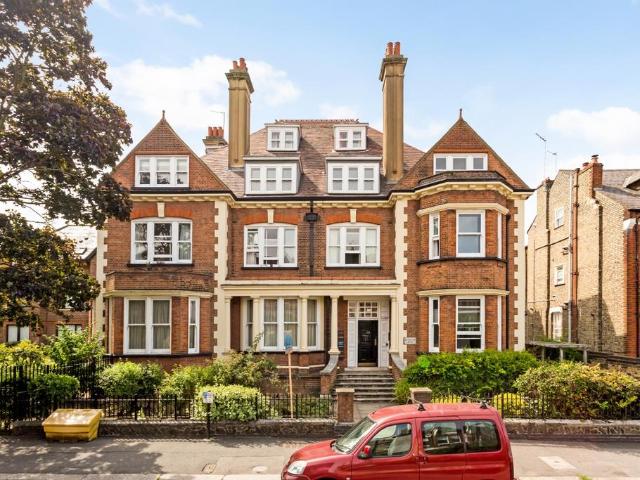 Apartment for rent in Hornsey, Greater London