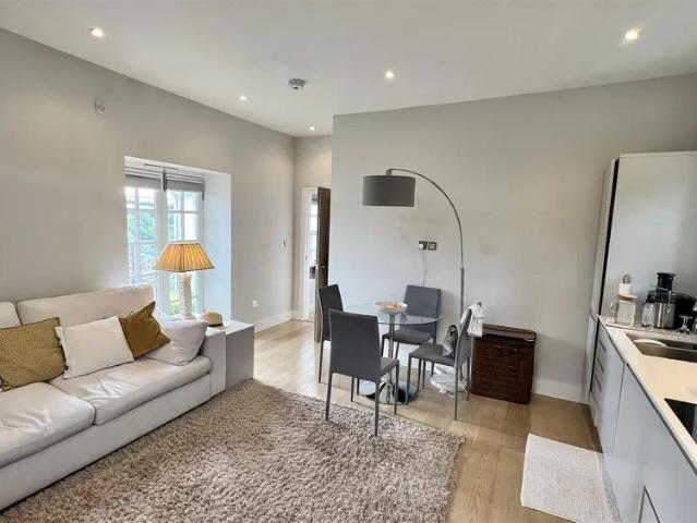 Apartment for rent in Strode, Devon