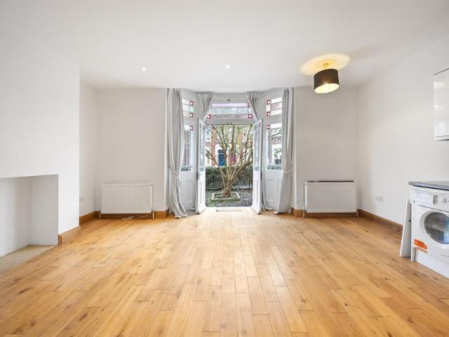 Apartment for rent in Cat Hill, Isle Of Man