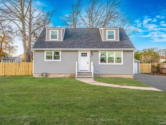 House for sale in Bohemia, New York