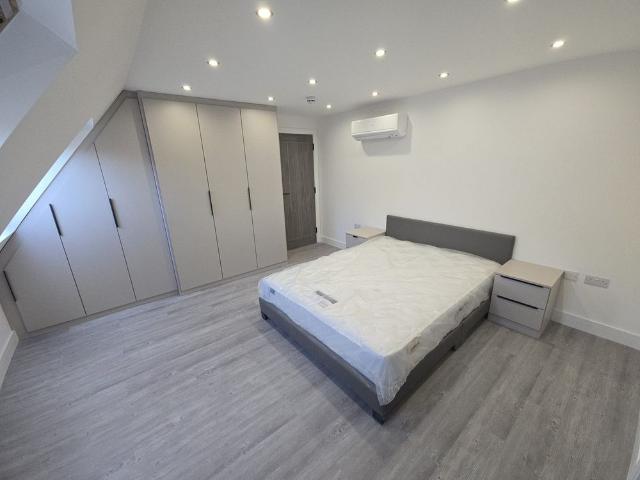 House for rent in Croydon, Beddington