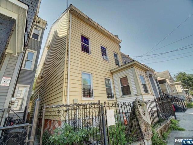 House for sale in Passaic, New Jersey