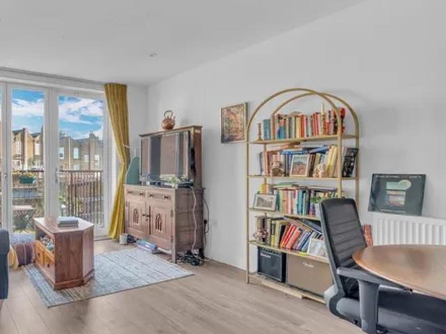 Apartment for rent in London Borough of Lewisham, Lower Sydenham
