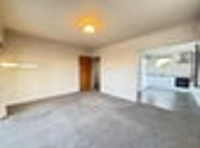 Apartment for rent in Chaslands, Canterbury