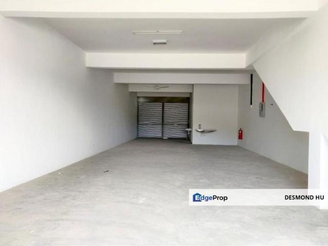 Shop for rent in Kajang, Langat