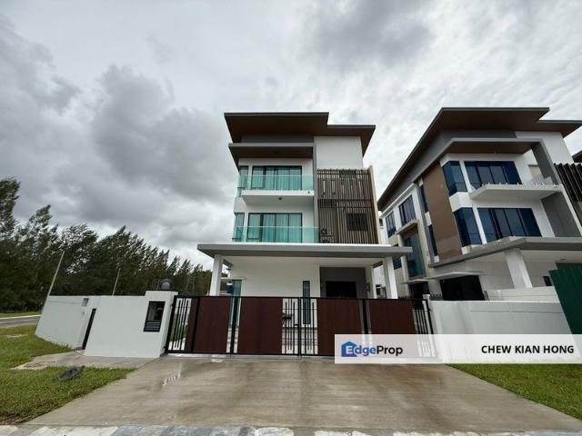 House for sale in Pulai, Bukit Ledang