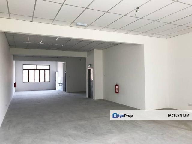 Shop for rent in Pulai, Bukit Ledang