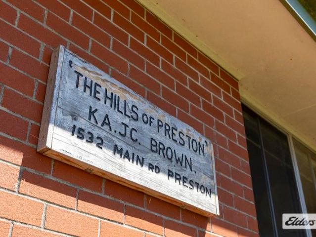 Cottage for sale in Preston, Tasmania
